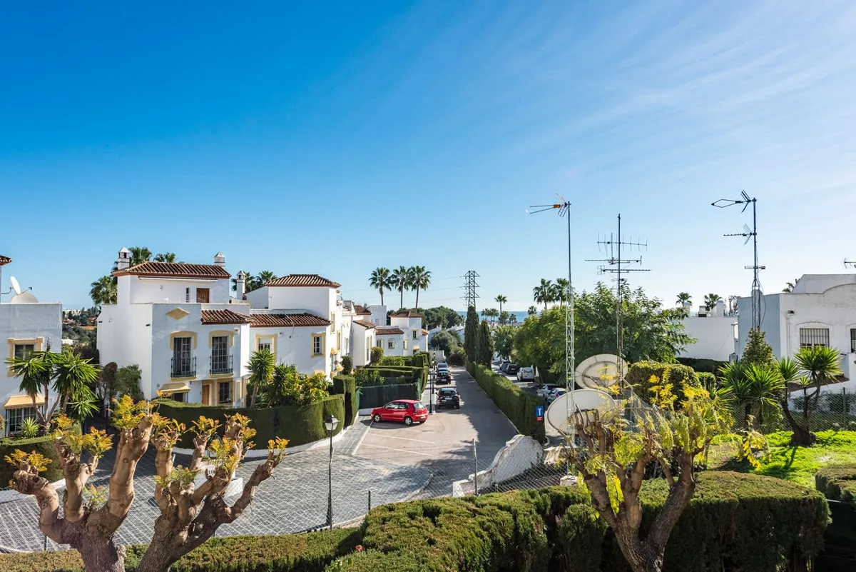 647d147a-9457-48e9-8a53-7386fbde46c0