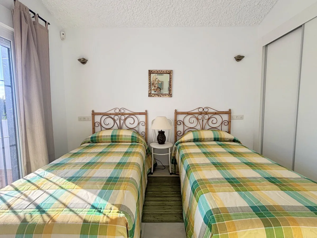 21dd30fd-8d48-4209-aba6-93aa200b0cce