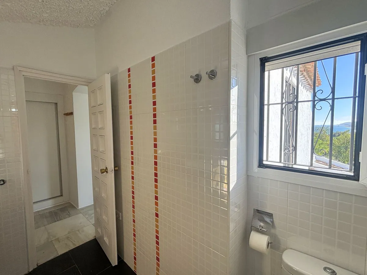 2ff9adb2-8237-4df5-9ccb-75963ce8f102