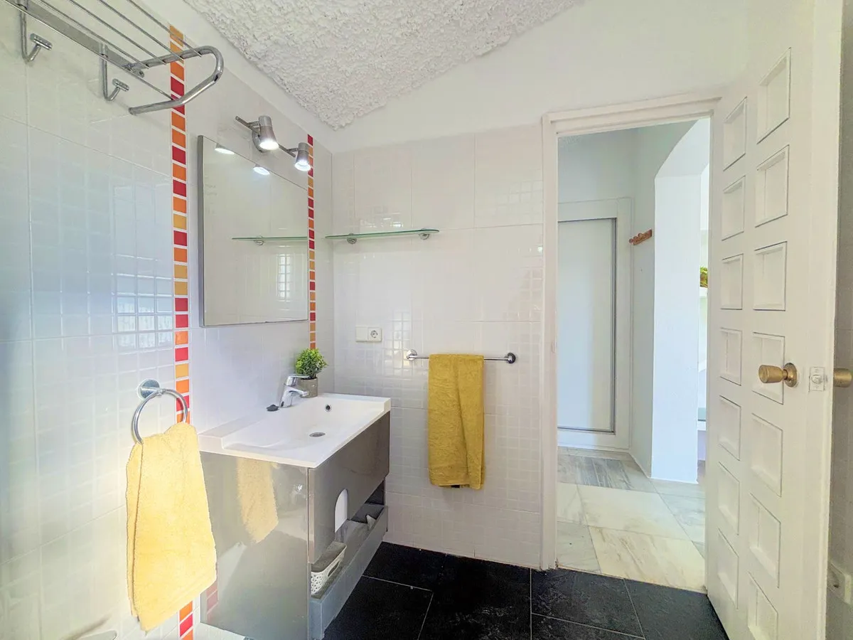 5b0c0009-e981-4270-8632-c242e9415add