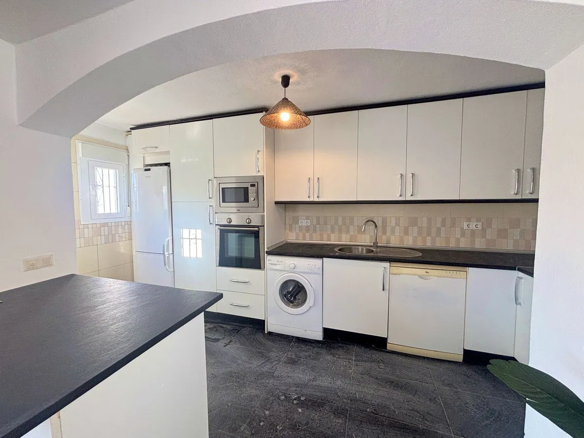 91a6b449-d653-4e72-a6b7-150d7f8c0a89