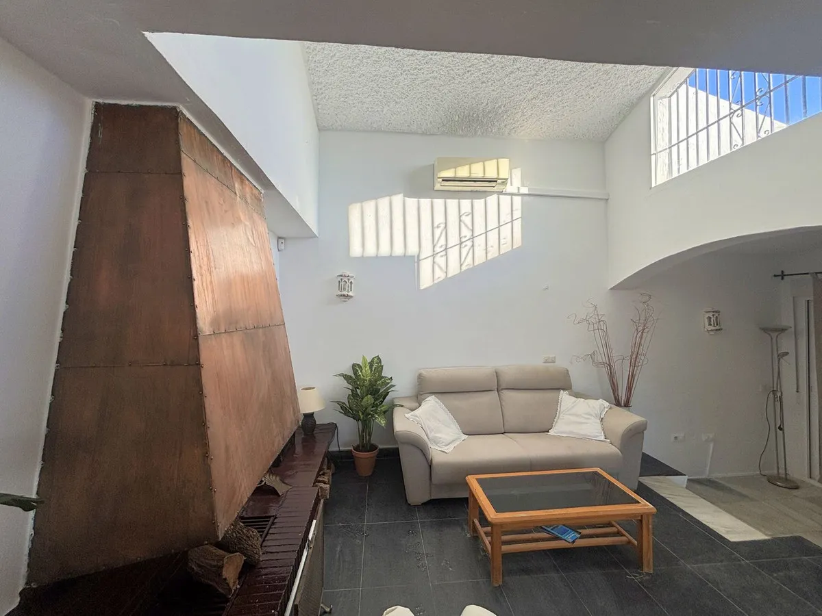 941b112d-297c-4a73-b679-64897f3619fe