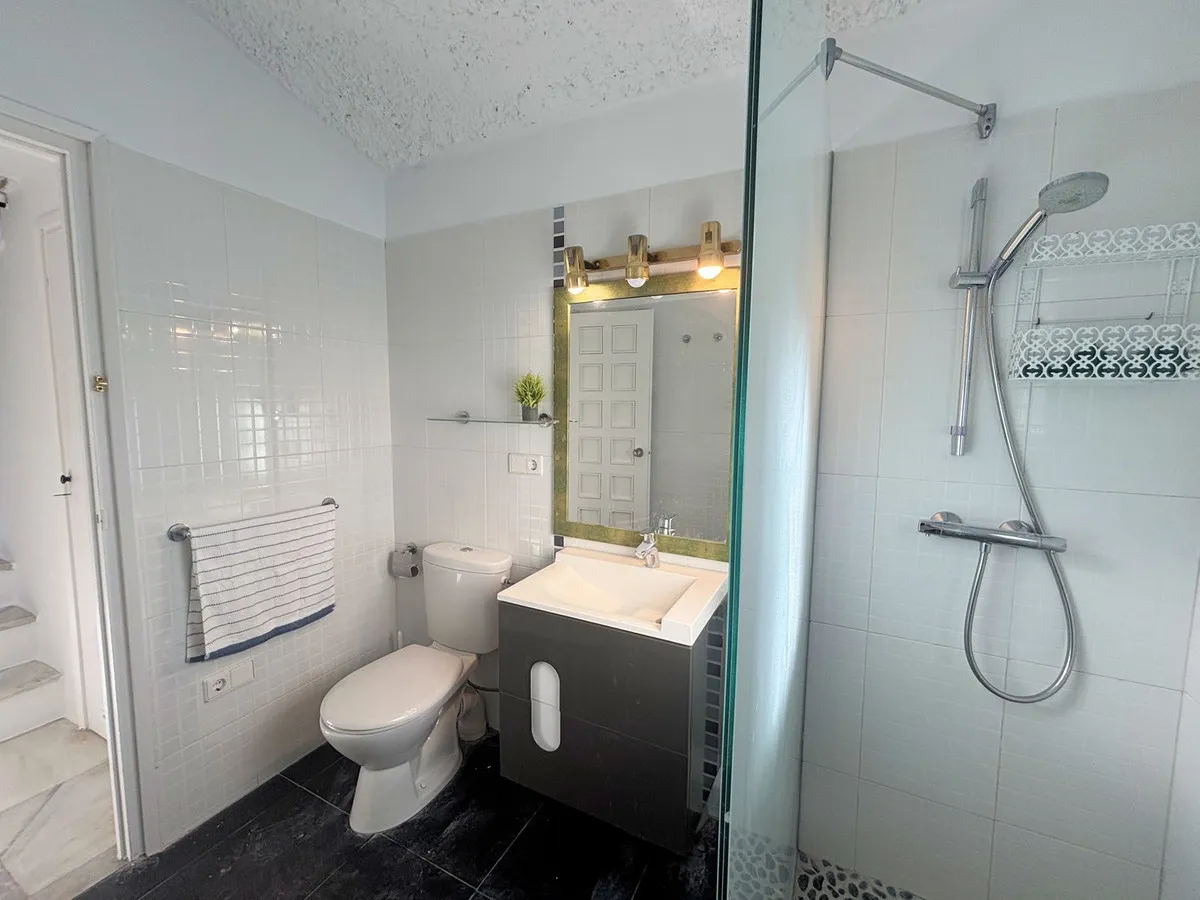 c16c9fed-04bb-4d8b-8b3c-104fdac71cc5