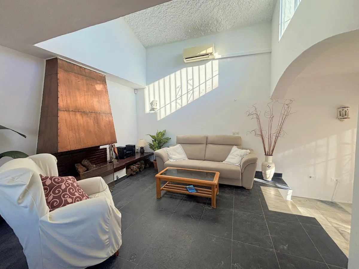 e74804e0-3c1b-43f6-a036-6ec5f2c40683