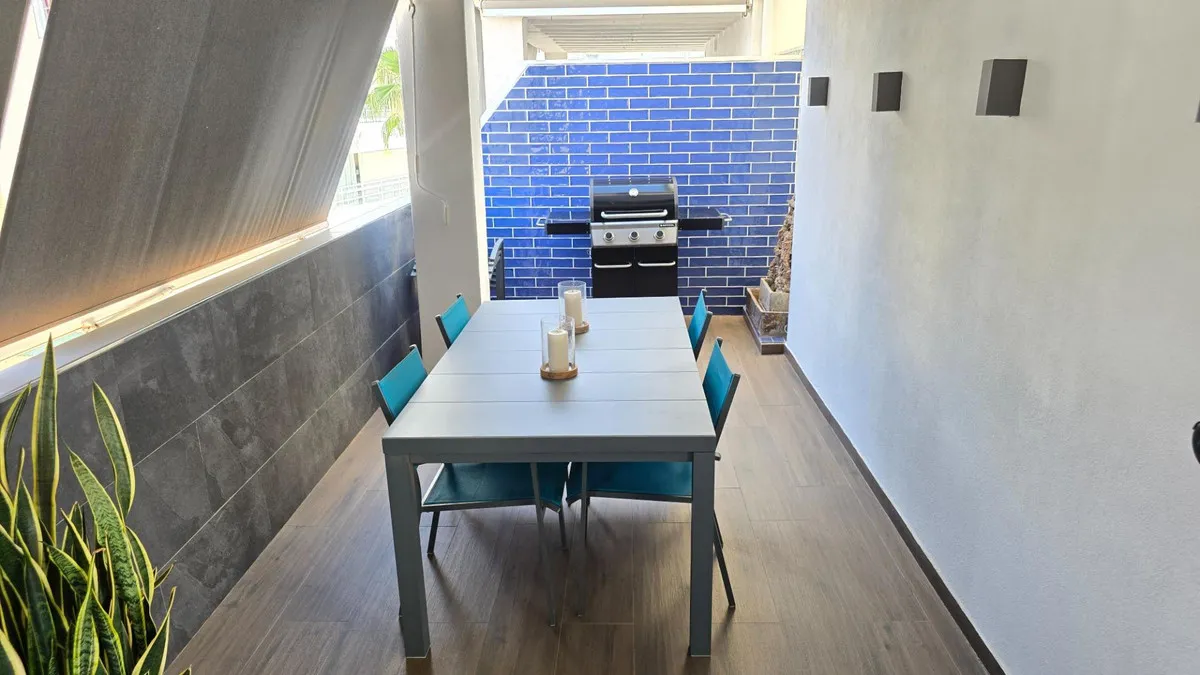 bc0748e3-8ca9-4d9c-9894-ba93c0640a2c