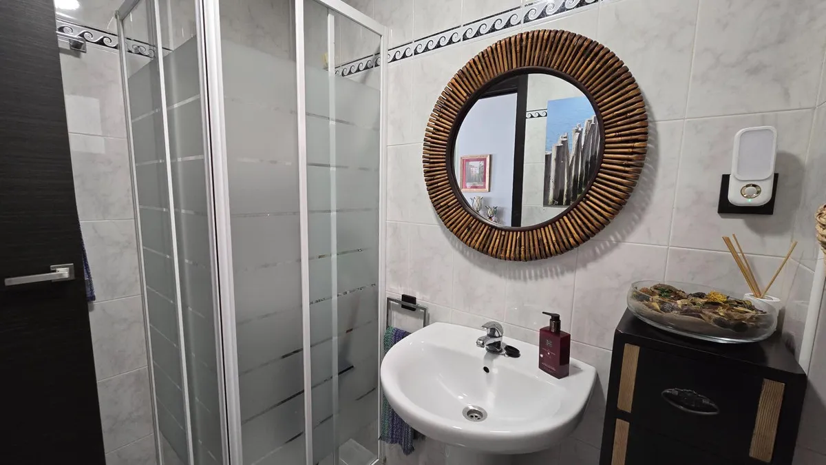 d1dd3e4b-8e39-4da5-80c4-448354979820