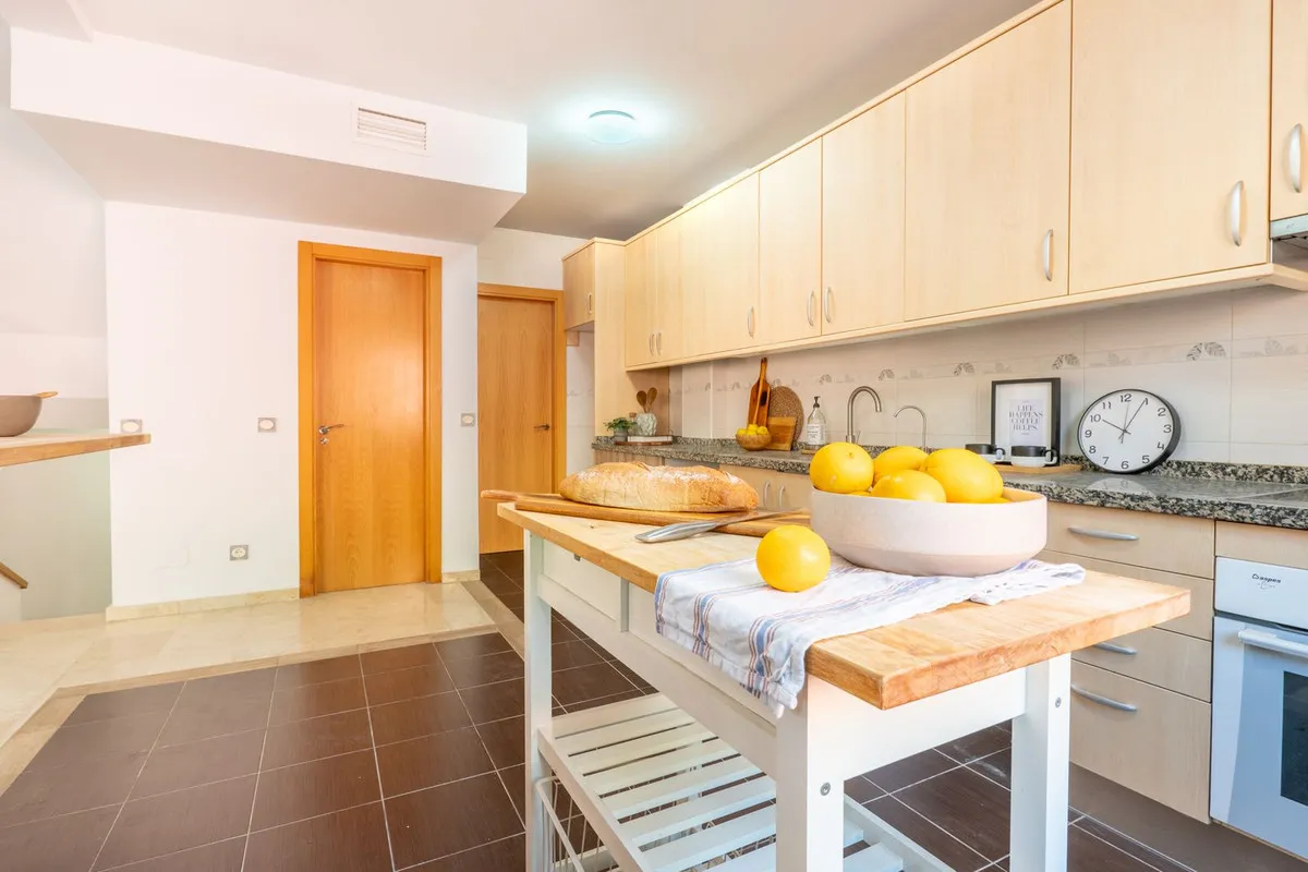 3fdccdae-8f51-4aa9-9ea2-22738946e290