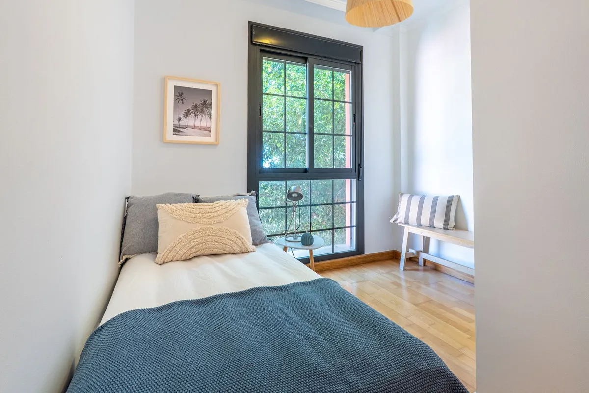 8dfeb6e5-fa74-4b45-aaf5-28371bb4e44c