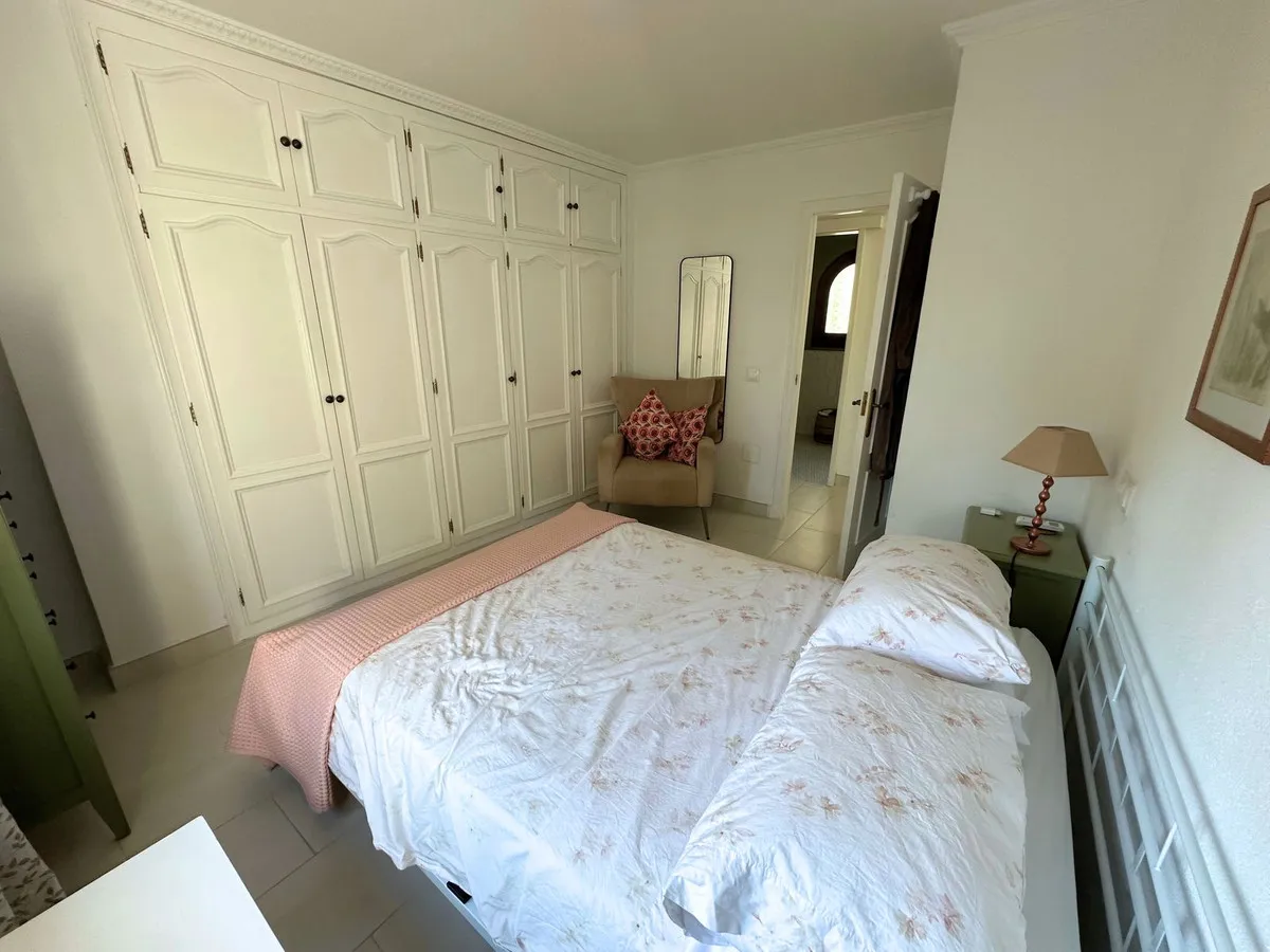 6e2bad43-3aea-49e4-bffa-260d0d5c4021