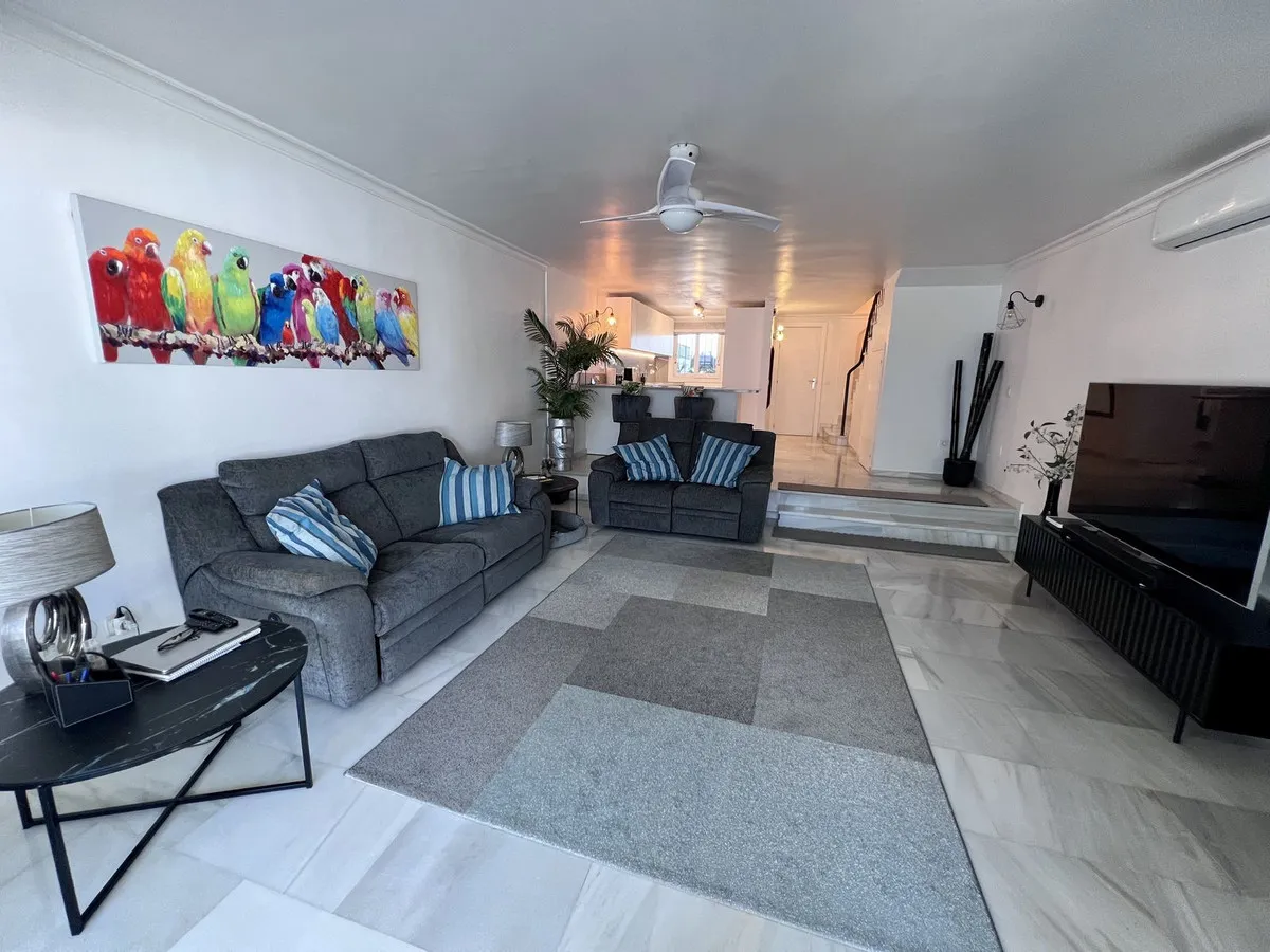 0eb8a506-25fe-43bd-8434-01125695923f