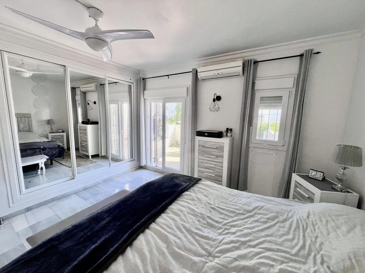 15cebeb4-8f9b-429f-a16d-4b4332d42226