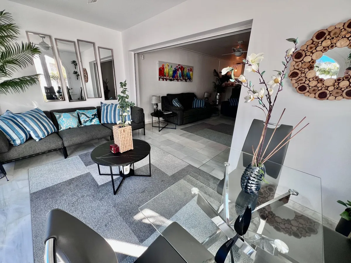 d2fc7e28-6987-4cf9-aa3c-622ef8a4ab5e