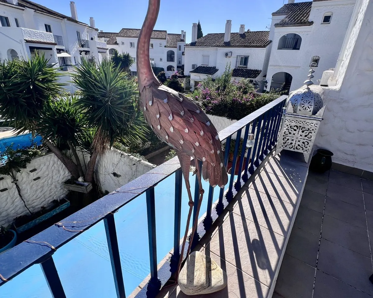 d736f582-f66f-4b48-bded-70b3e1085e68