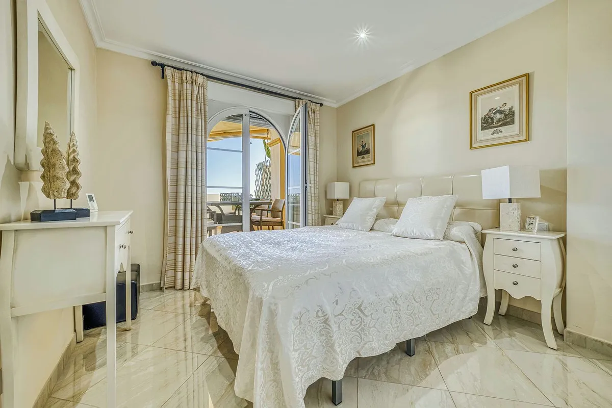 359b9446-590f-4111-837c-894e7ee19466