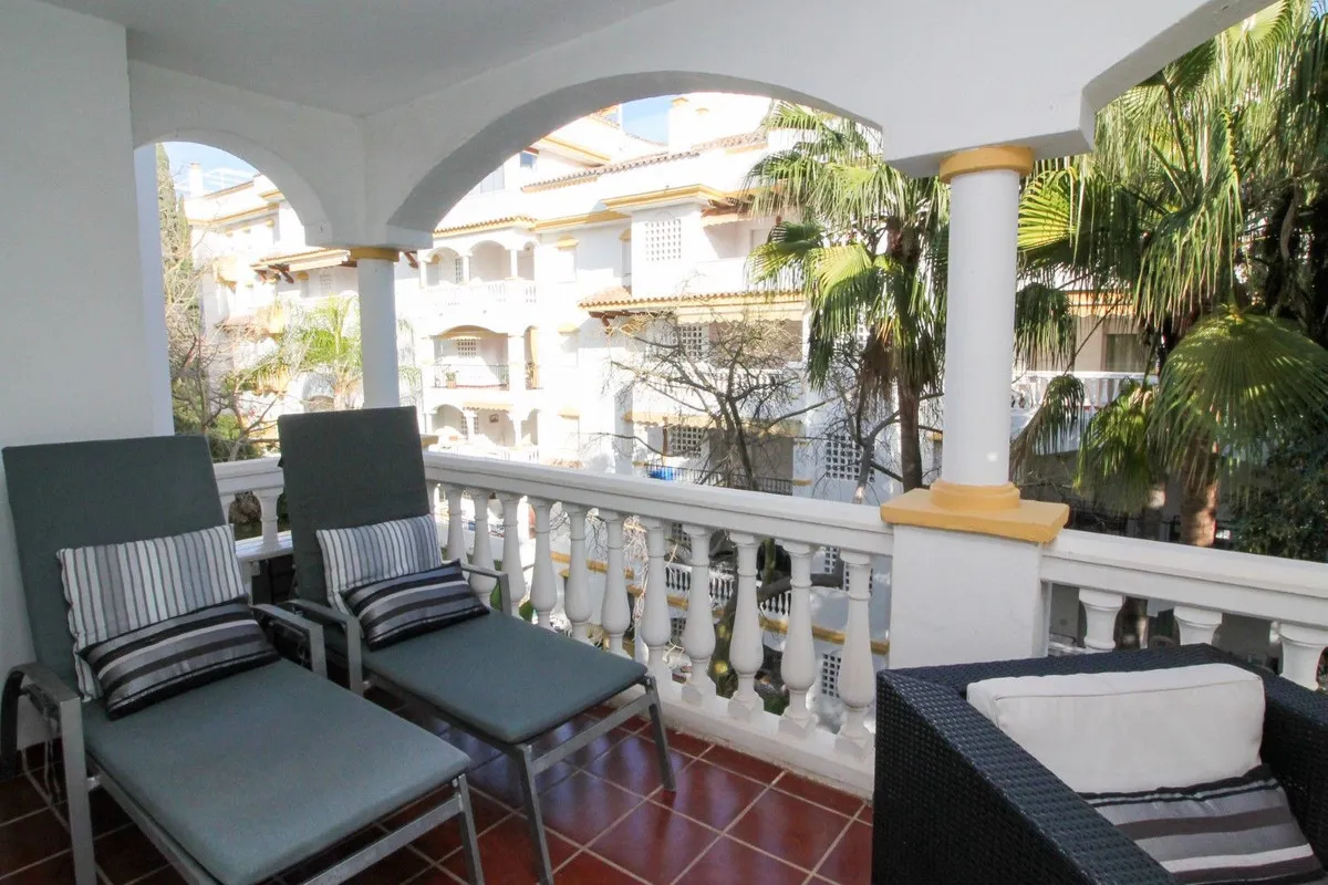 a34c7fb6-a0c1-4eec-af93-2154fcb5ae65