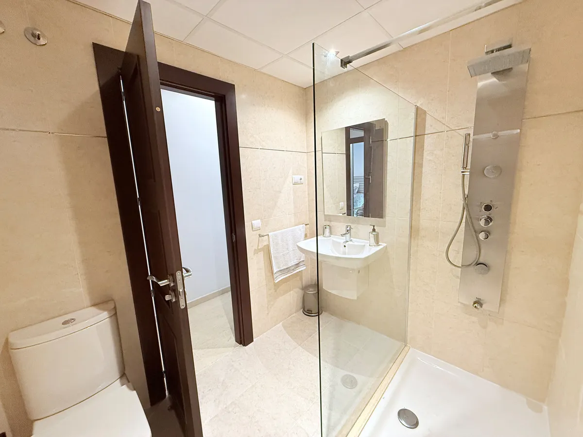 241304e4-c69d-4add-8628-a1386f094967