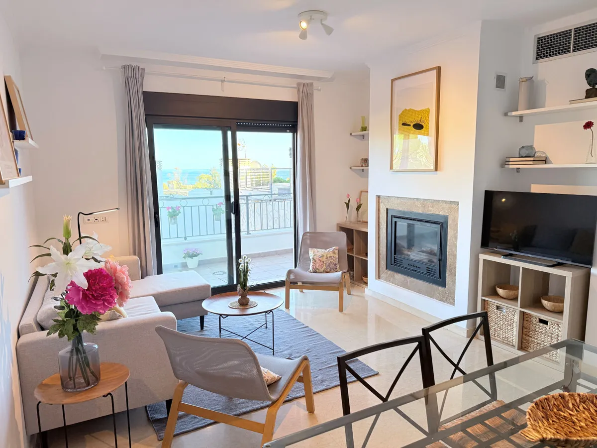 Luxury Corner Townhouse with Solarium in Torreblanca