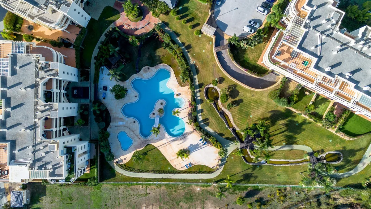 0417e6f8-2eec-40a1-9ed9-8bacb6aa45e7