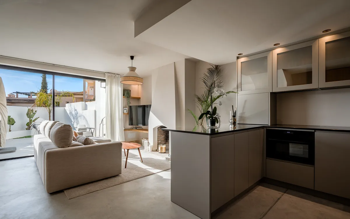 504425ee-96b9-4a73-bf37-682792361a11