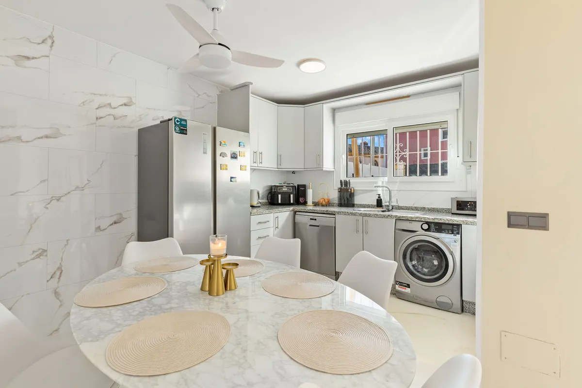 07f5e2d7-f25b-40ae-aac1-0ae8cd0c31b6