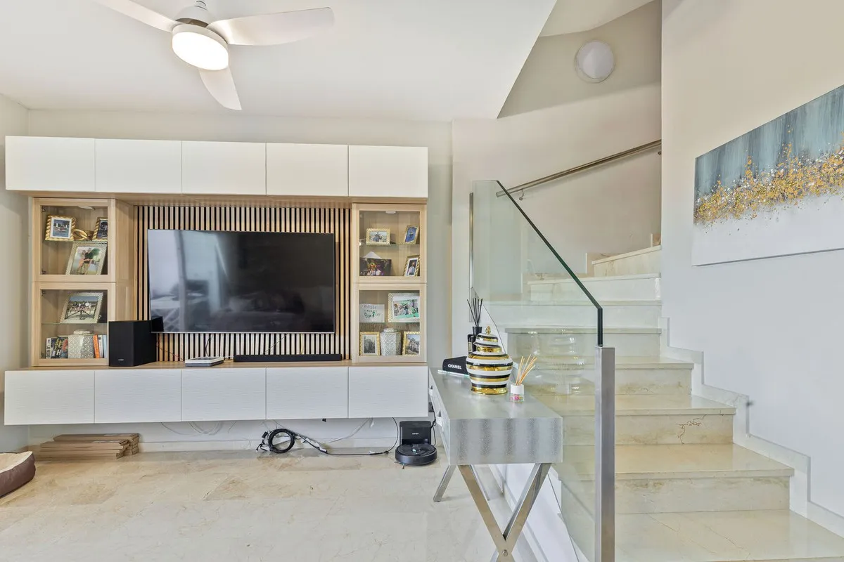 20cdedd7-f8c3-403c-b7ce-4bac6c73b78f