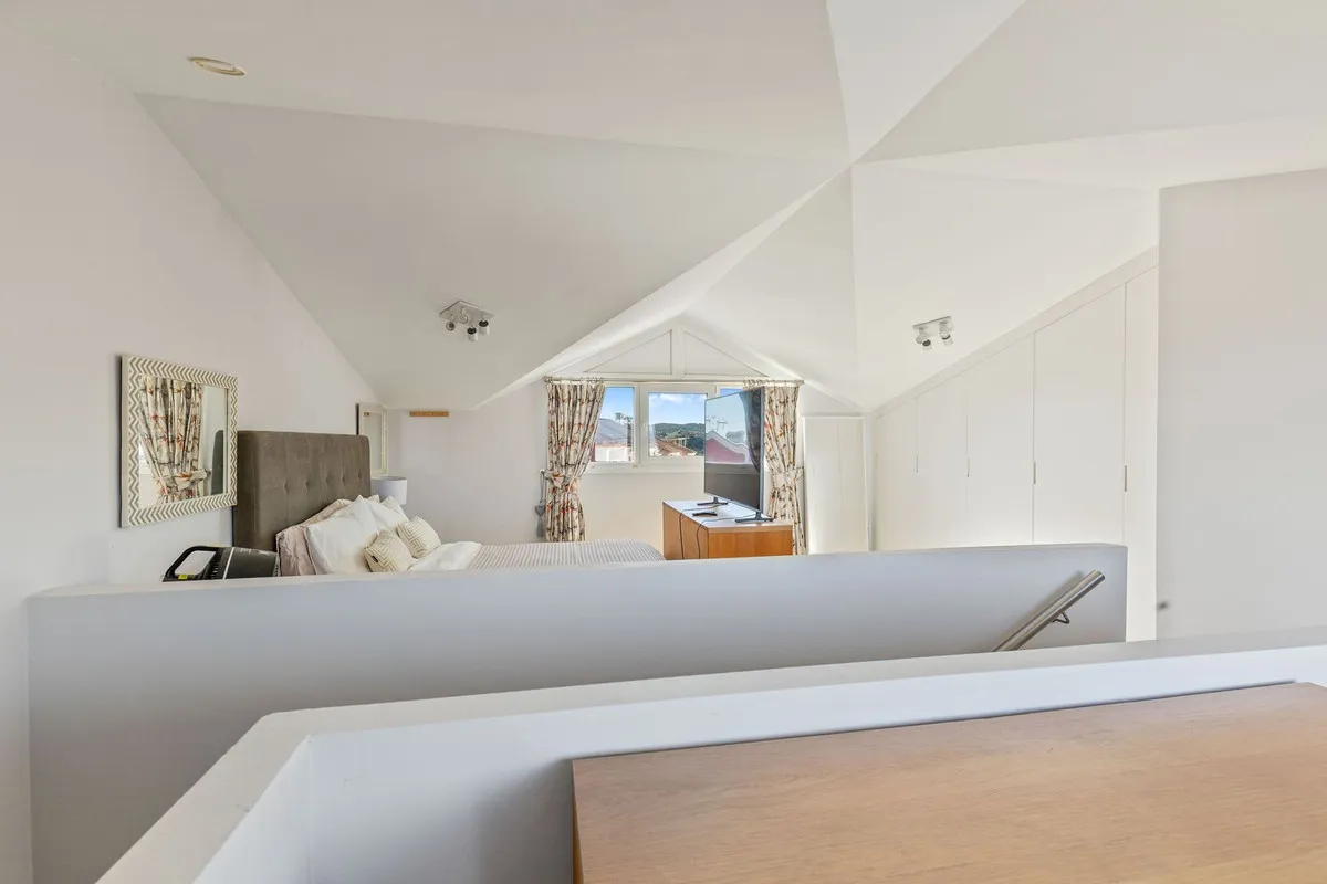 211b626e-a191-45d3-b08a-ffb2c76aef04