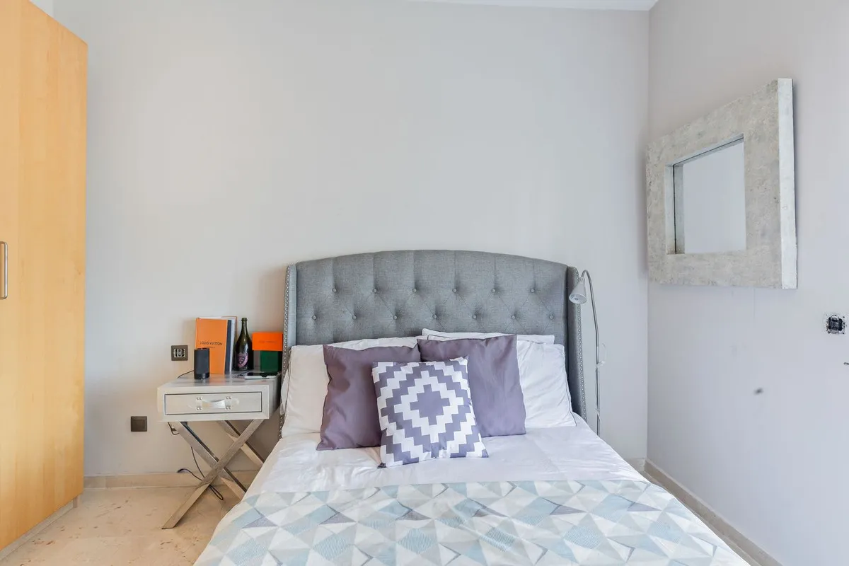 3cfe41d2-eb9a-43f3-b8a8-2357f5cc1206