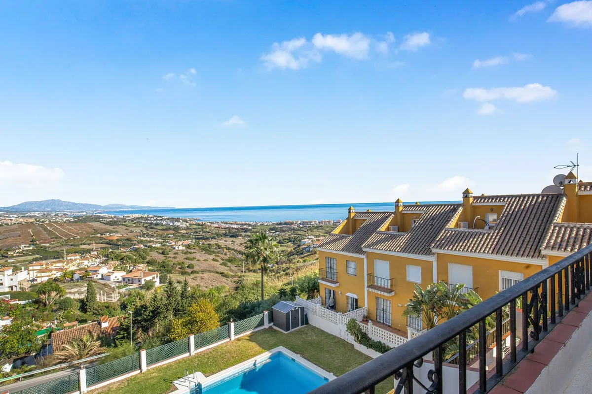 8bf032b1-5838-4ad1-8c26-a540740aa475