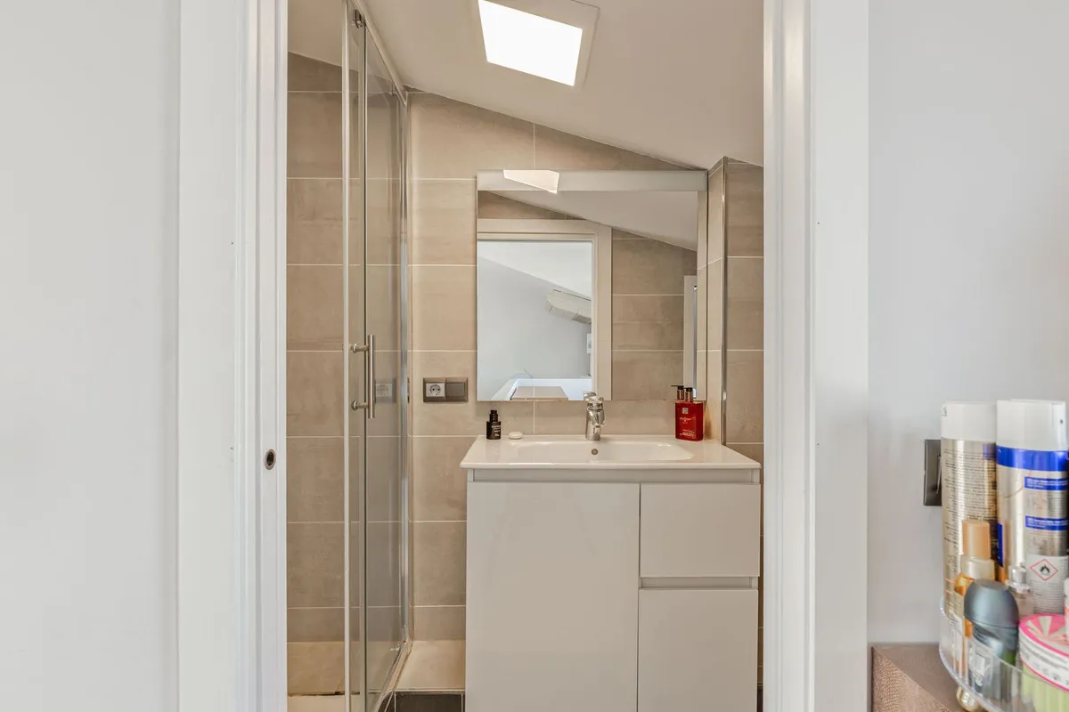 a47d38f0-084f-4c88-bd43-038a5800ec9d