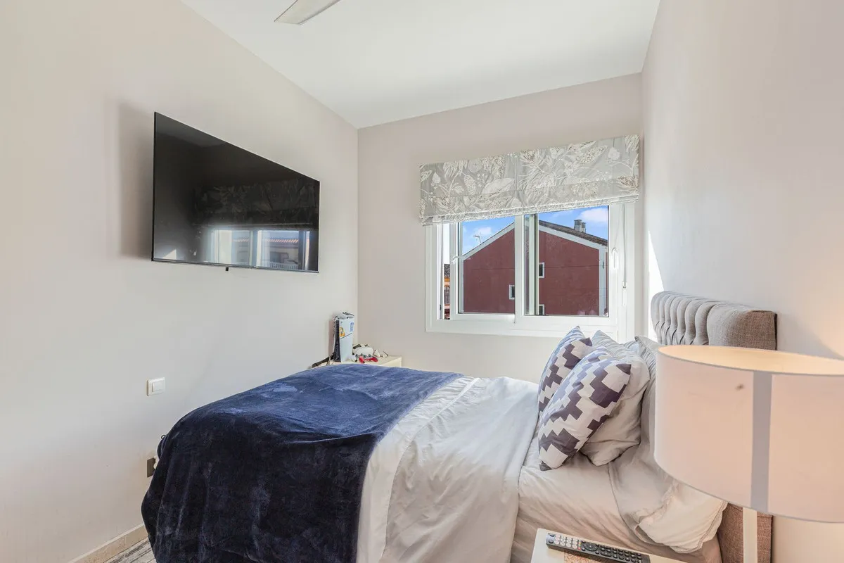 d680eb4a-3373-48f2-8181-9044d2ce74cb