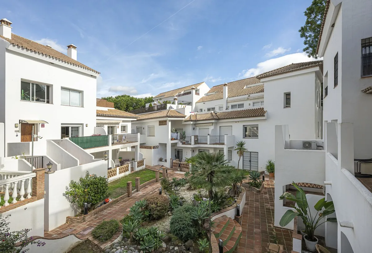 66967b1e-b58a-4865-a428-5930509e9a61