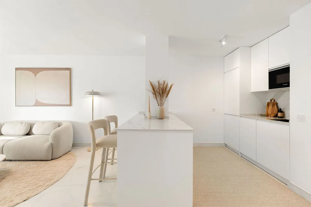 c3da1bb3-2f9f-4ba2-9966-fe8ca8fe8109