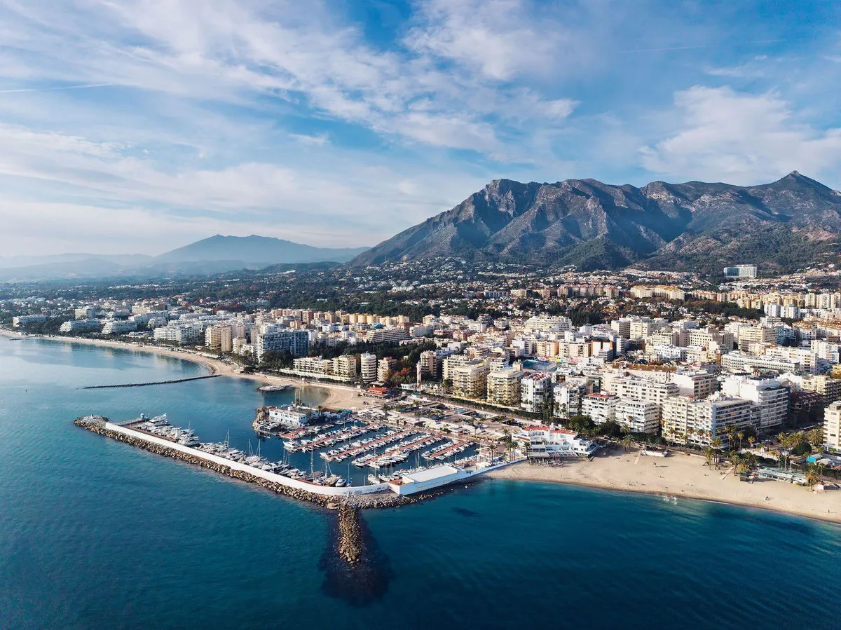 f7e8cd0e-779b-404a-bba2-315630aea8c4