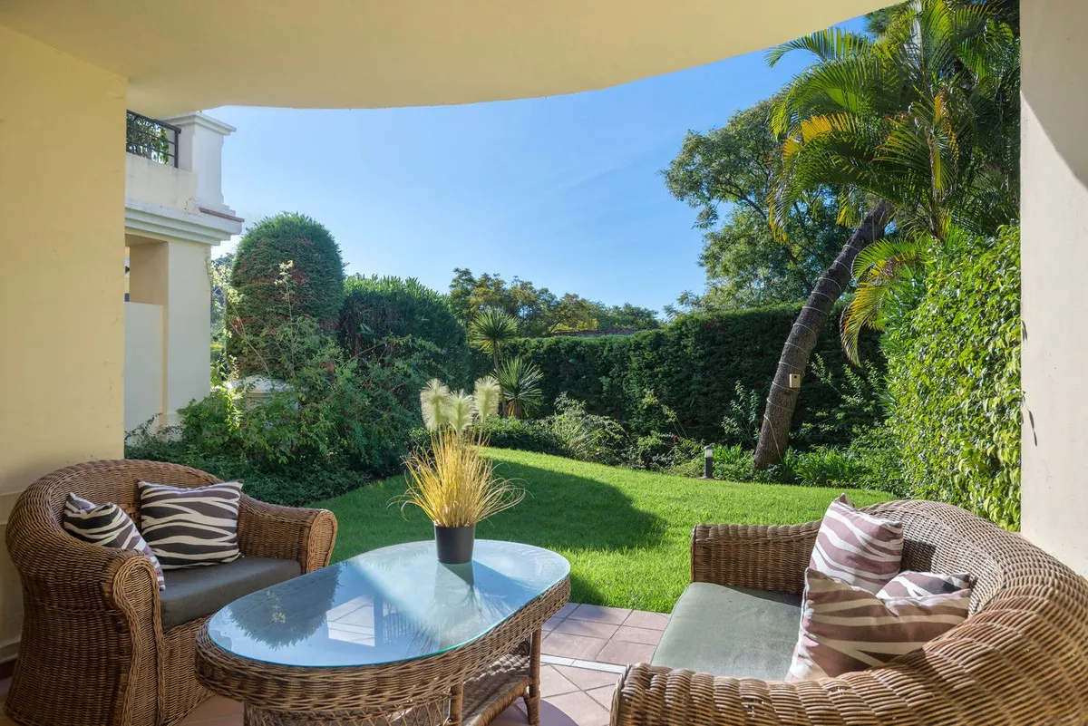 0cba9446-5bb4-4ae7-ad79-6a1c7935f1e7