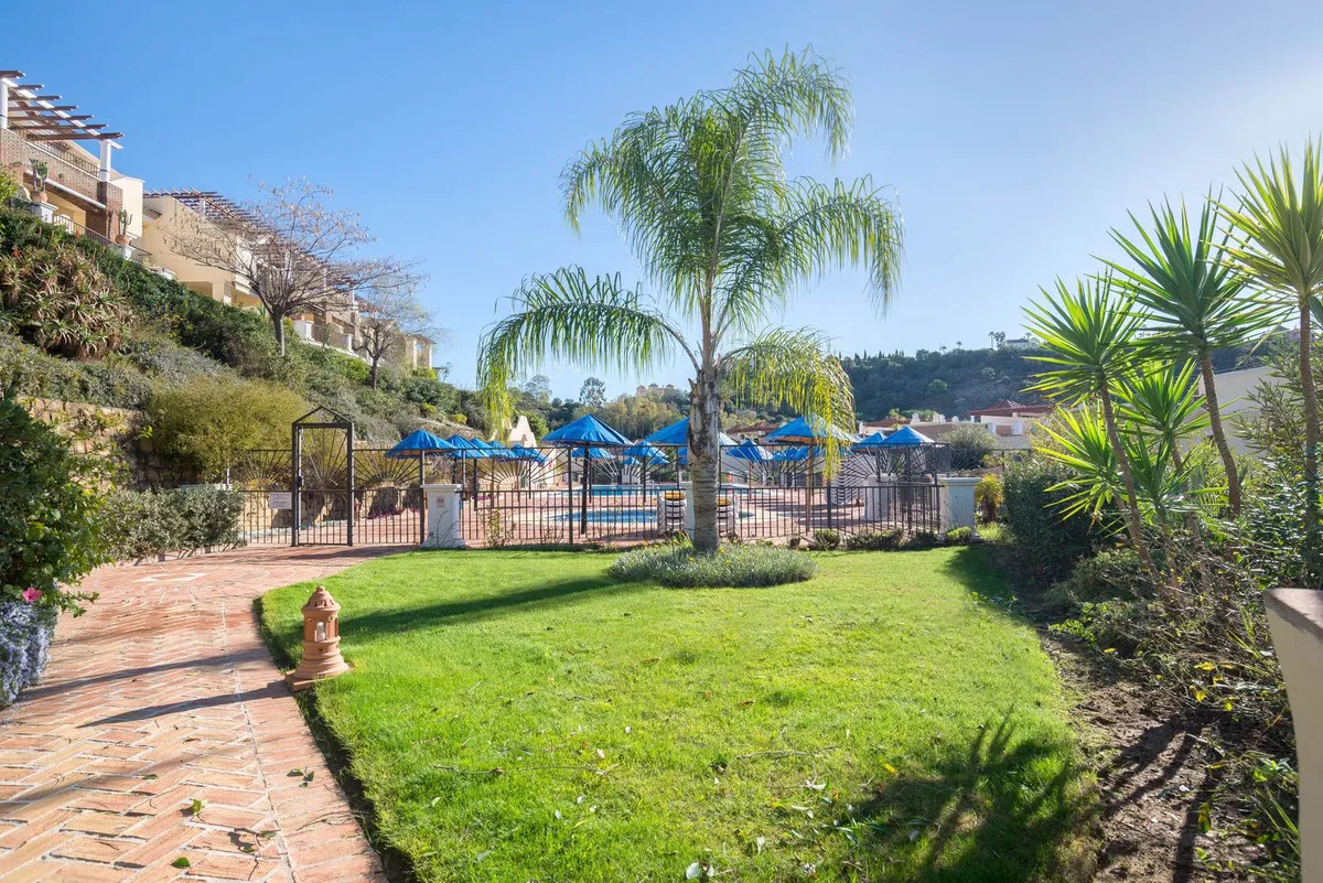 d7bf49bb-f8ed-4764-b476-b78ac7bbf646