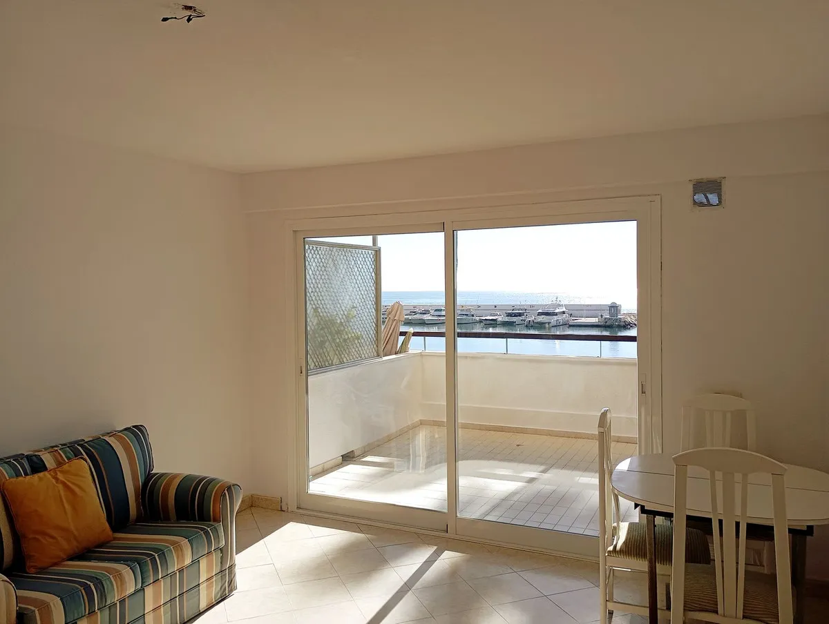 1bfe0699-121f-4e7a-bf14-ad7a9d2fd30a