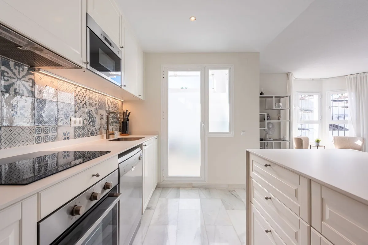 2b77eb26-2aff-4cfb-8b26-20d6d030702d