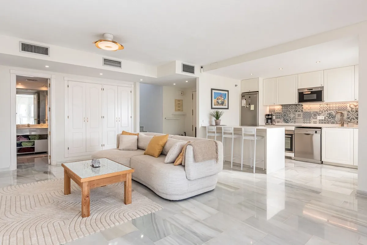 91723117-67f5-451c-97e7-bb238a7b034b