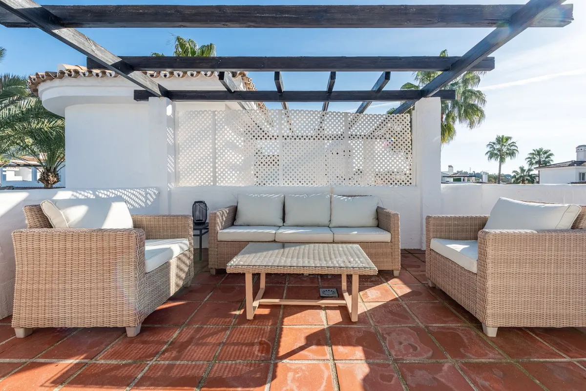 d9af76d0-0de9-4451-a9c5-82f0fecb02f5