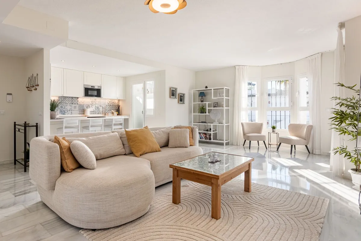 e4b6c06a-b0a6-4ee7-bf23-53b05f54be96