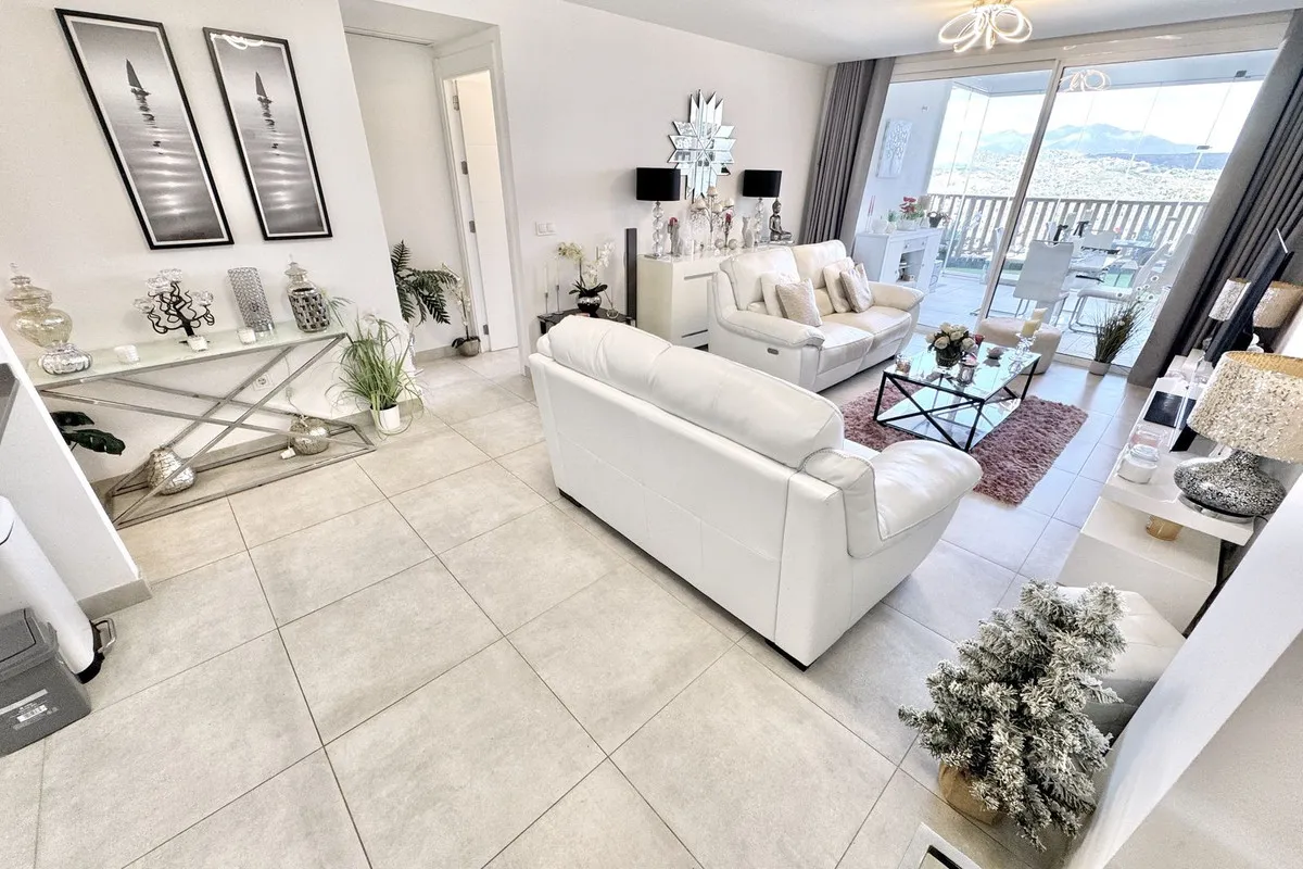 136c3329-0c40-4fad-9f30-c2097e5120be