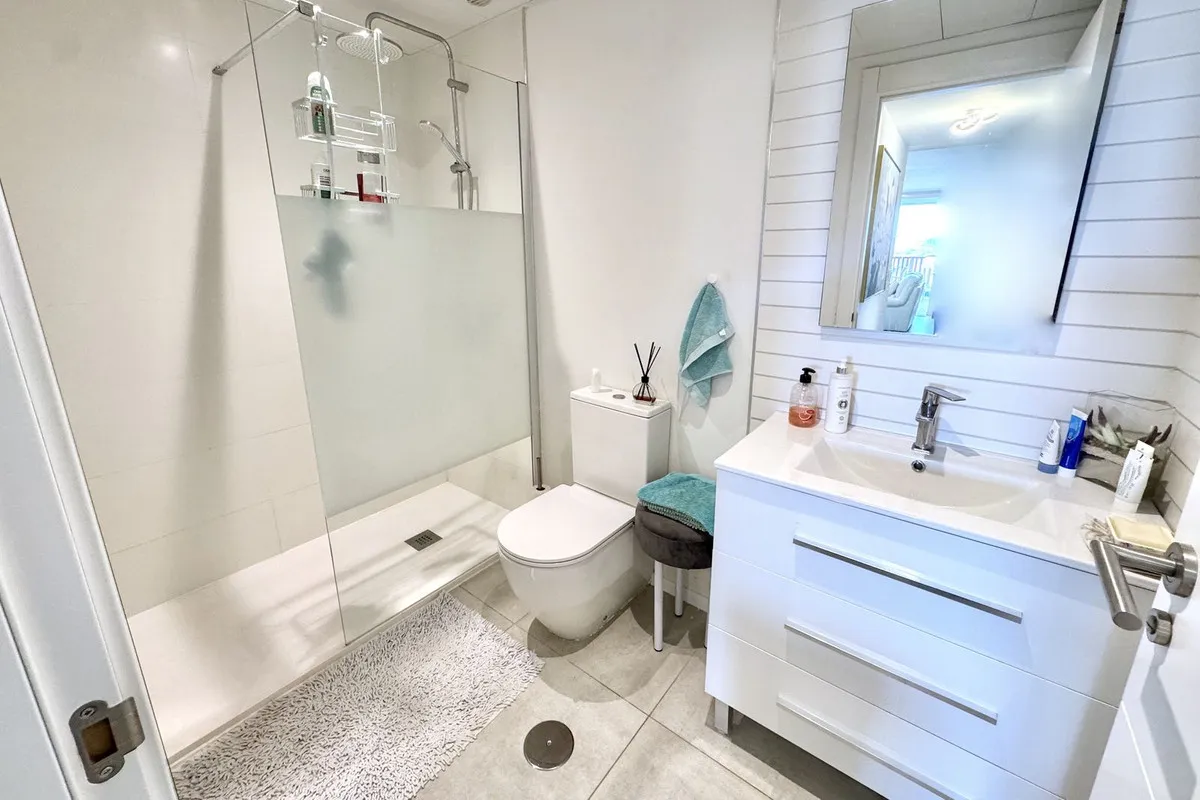 fdb9629b-d4c0-4bba-b098-42929a9b1fda