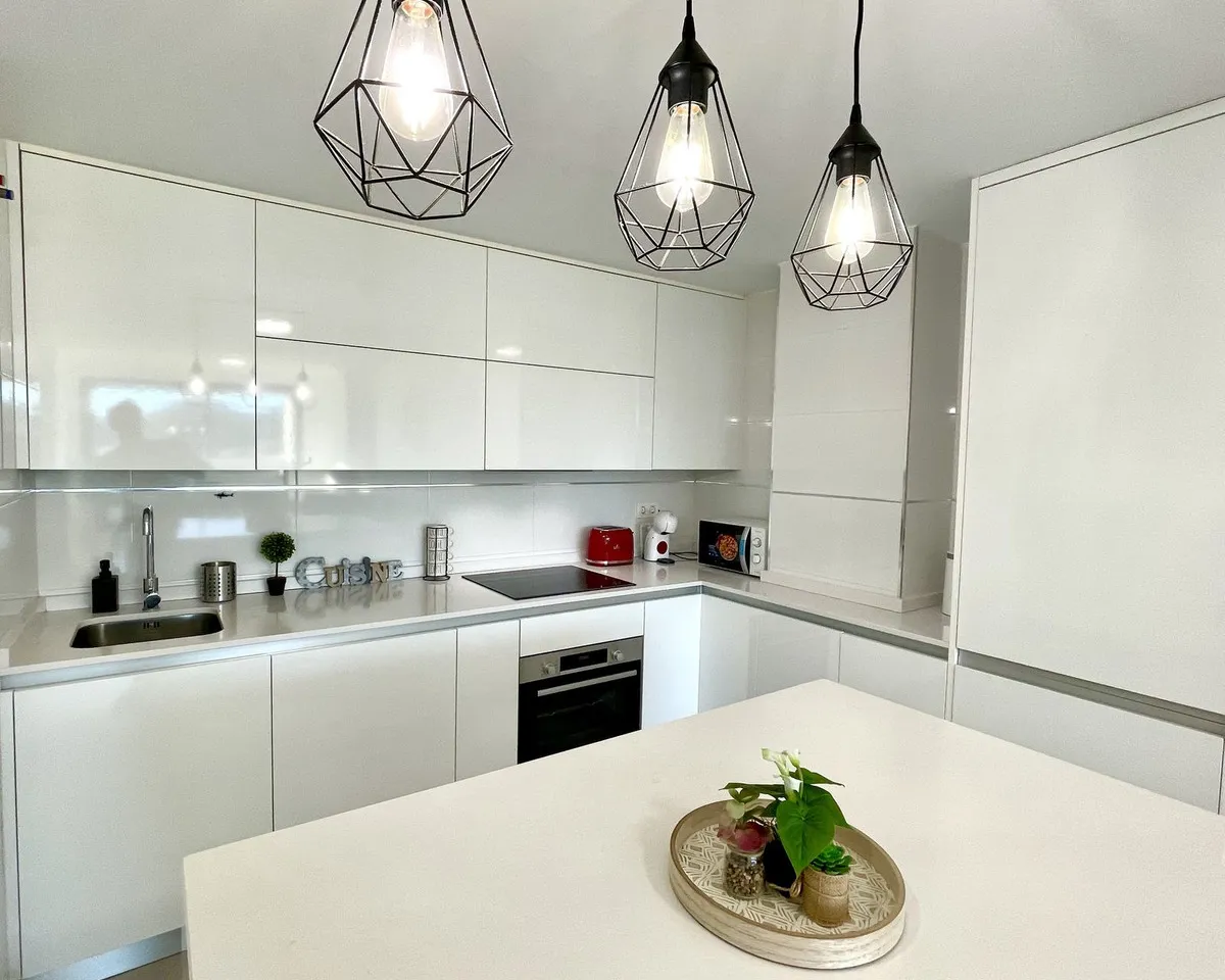 97a4a244-9e8c-447b-b2fa-46f3e4d84555