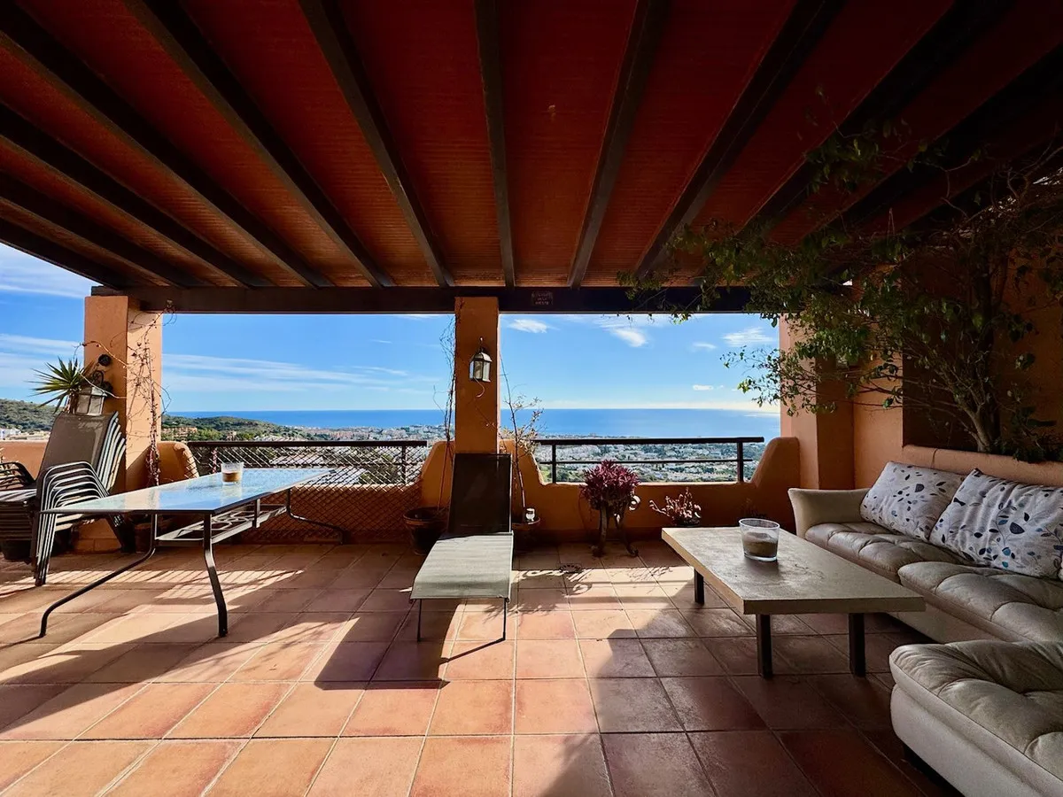 c4db2fd8-ea8d-4ccf-94c1-1d63247c1963