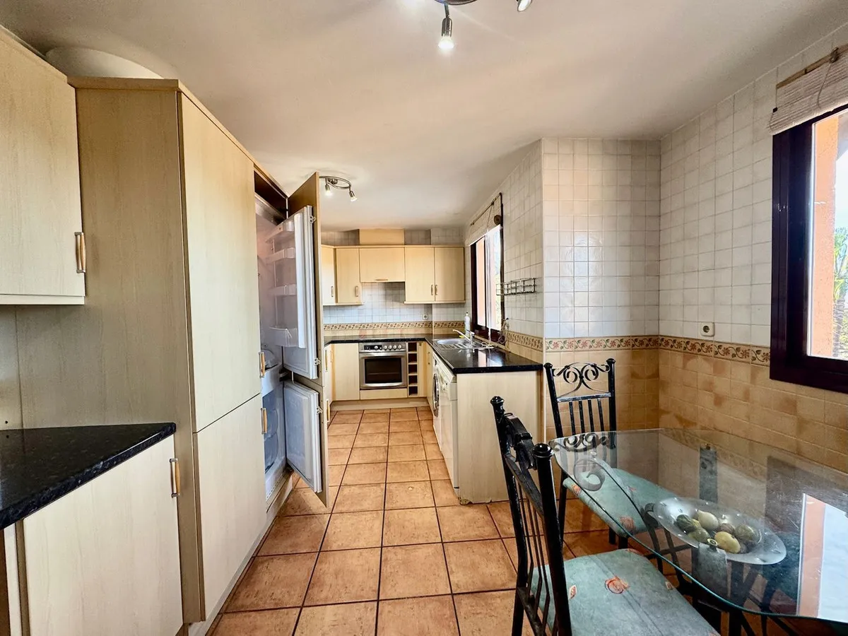 d074cf0a-e7d3-4846-bd1f-5717366c674c