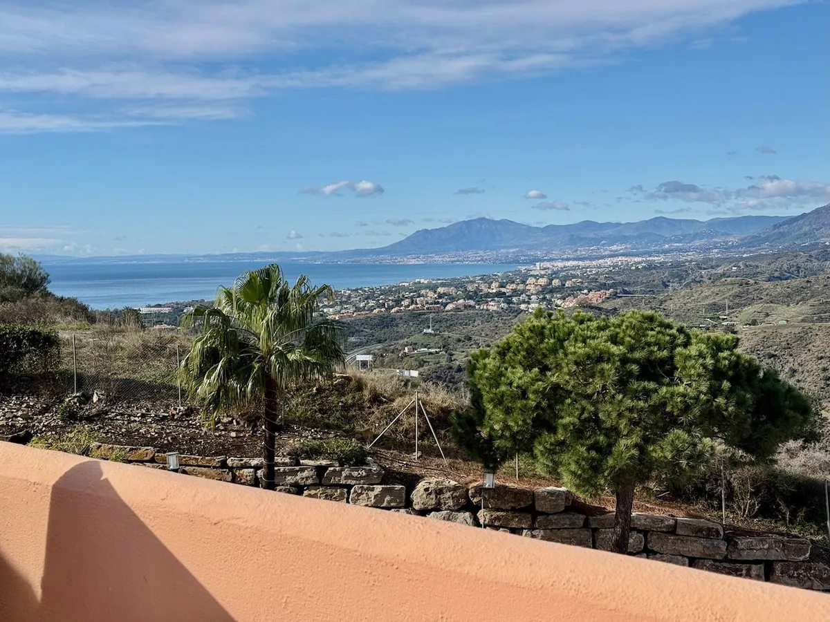 ea259c05-f6c3-421a-b4d9-a632d7c29af9