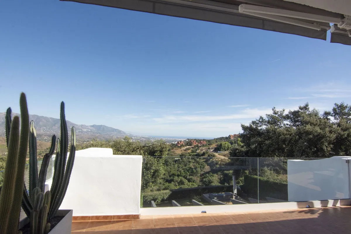 6eefbef0-35f8-42e9-b396-ca7c89857f8a