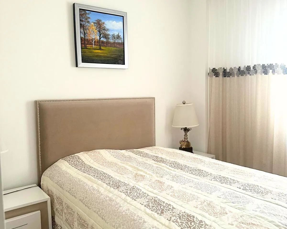 1c2e28a2-c555-49c3-b331-3f428db43944