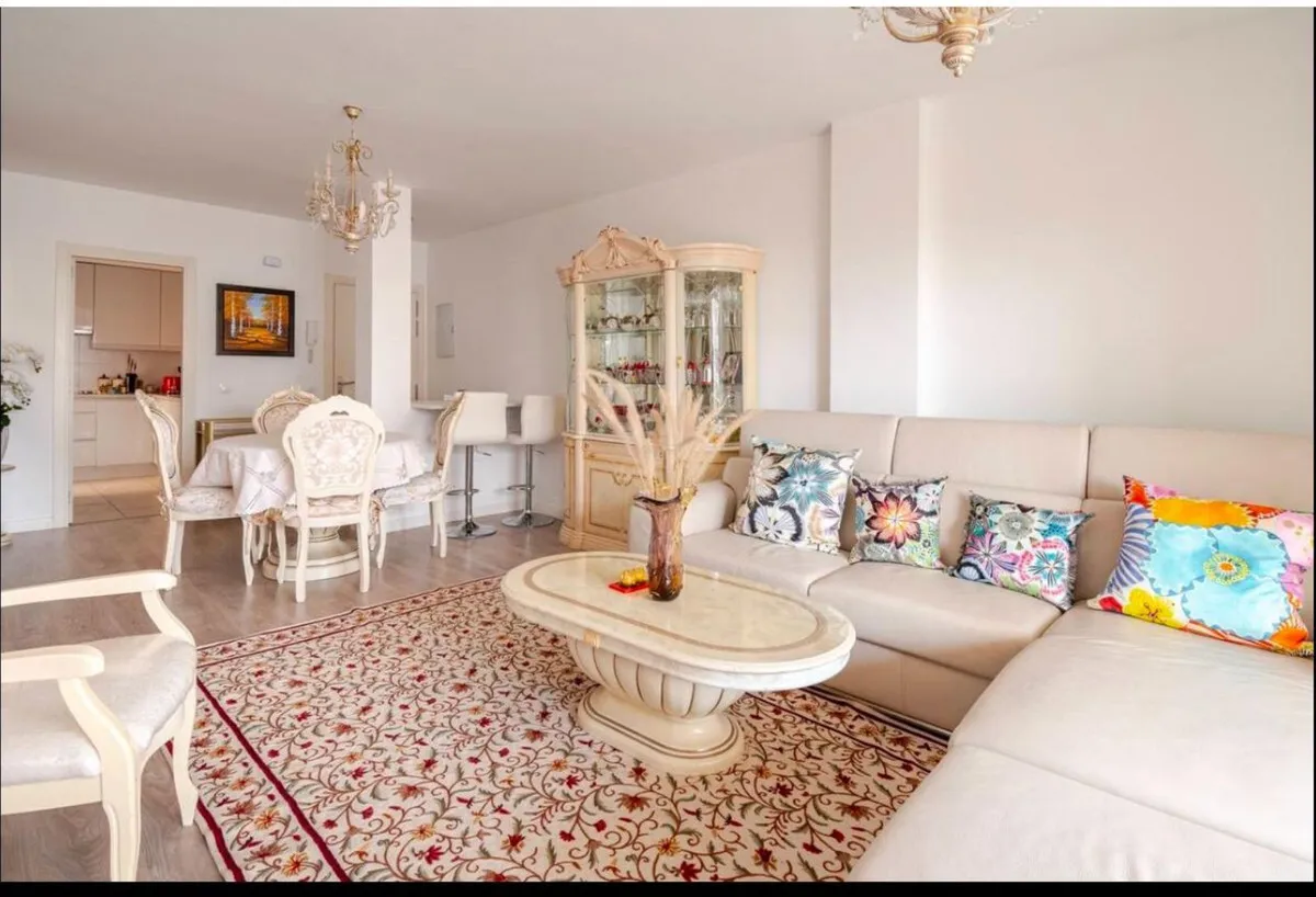 53fcc95f-5972-4526-895d-e297ad2d4301