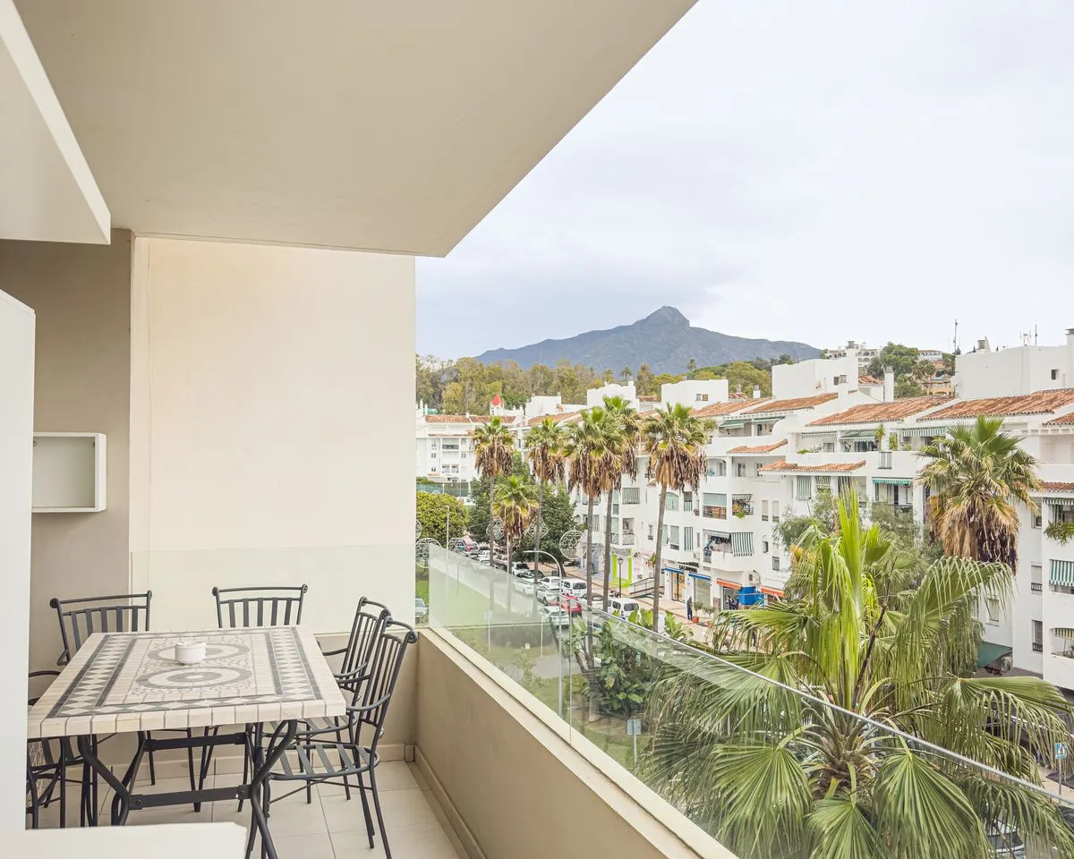 c60bbbf5-7a5b-4d3a-b39e-f1a75d01d2d2